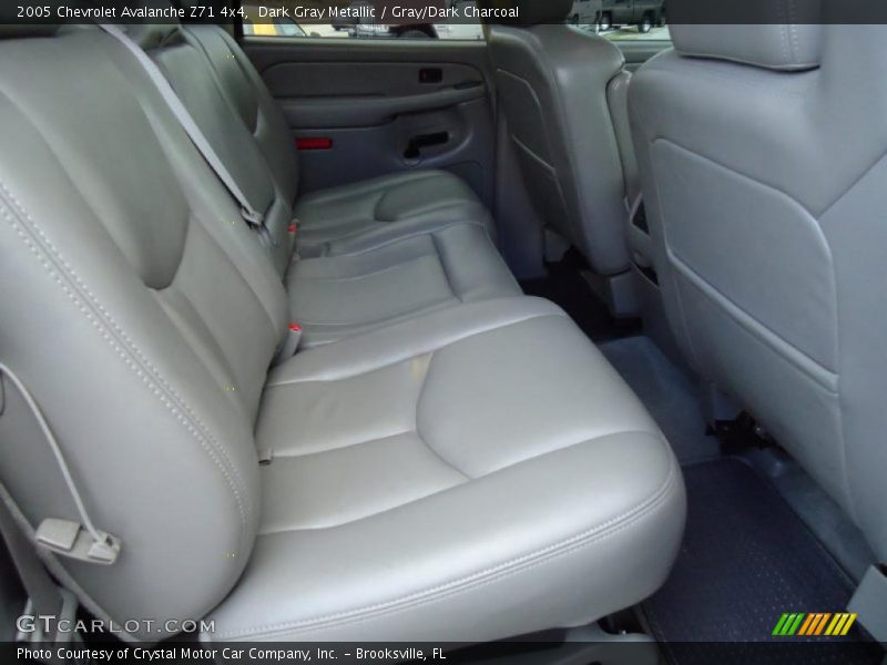 Dark Gray Metallic / Gray/Dark Charcoal 2005 Chevrolet Avalanche Z71 4x4
