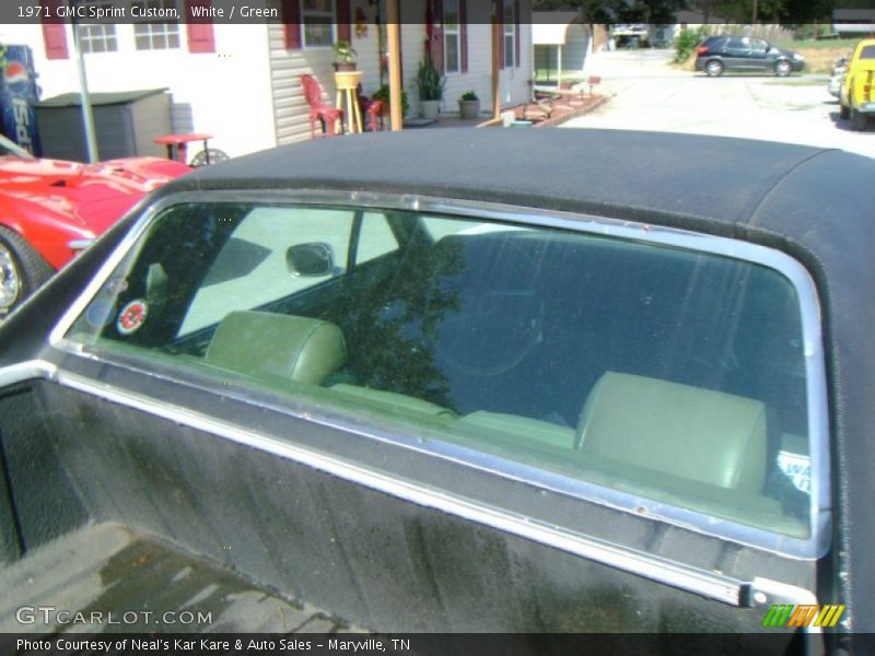 White / Green 1971 GMC Sprint Custom