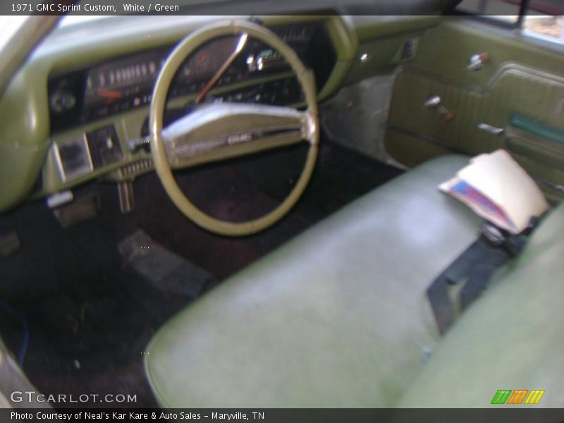  1971 Sprint Custom Green Interior