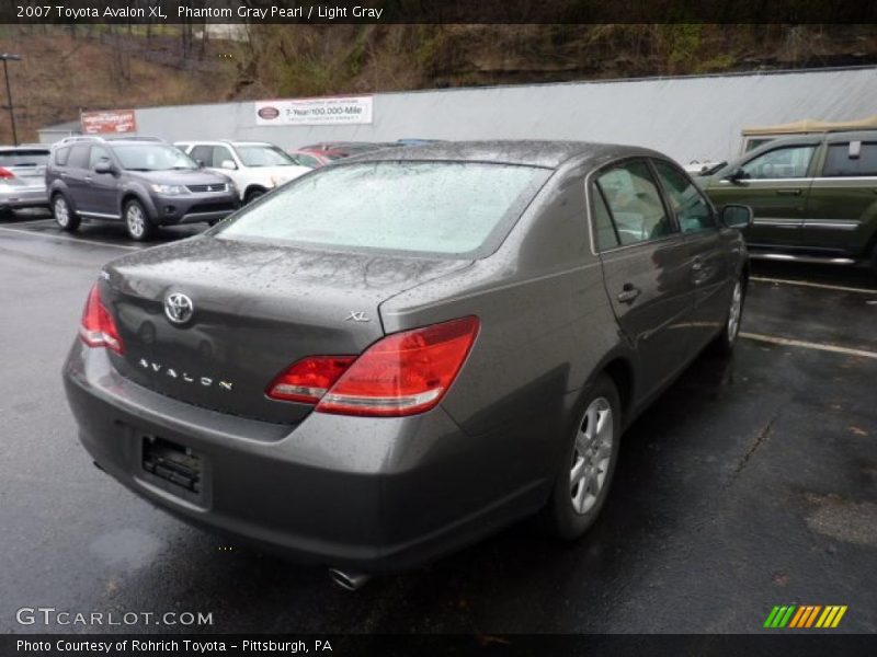 Phantom Gray Pearl / Light Gray 2007 Toyota Avalon XL
