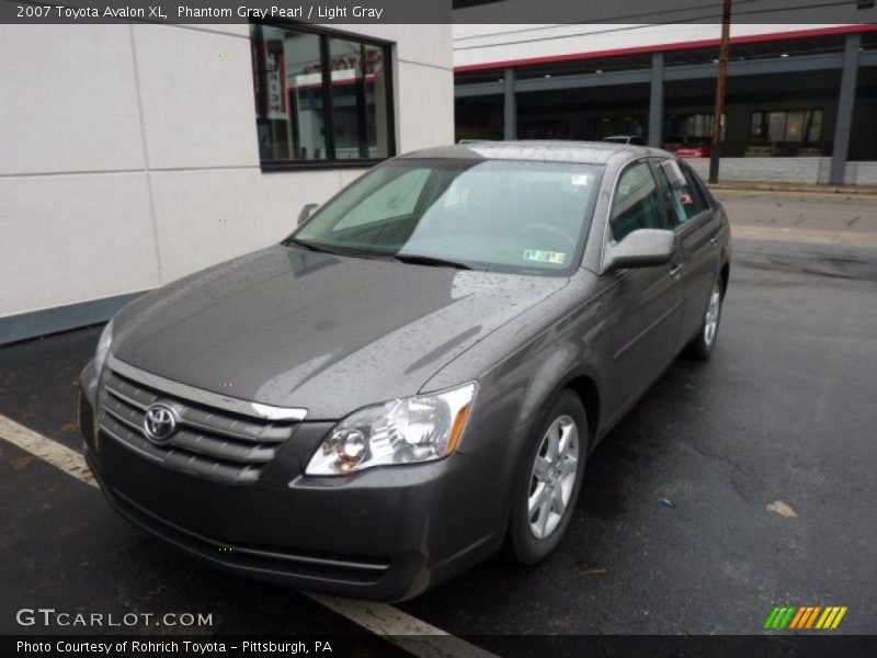 Phantom Gray Pearl / Light Gray 2007 Toyota Avalon XL