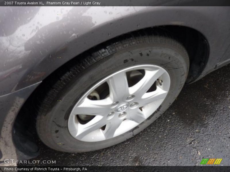Phantom Gray Pearl / Light Gray 2007 Toyota Avalon XL