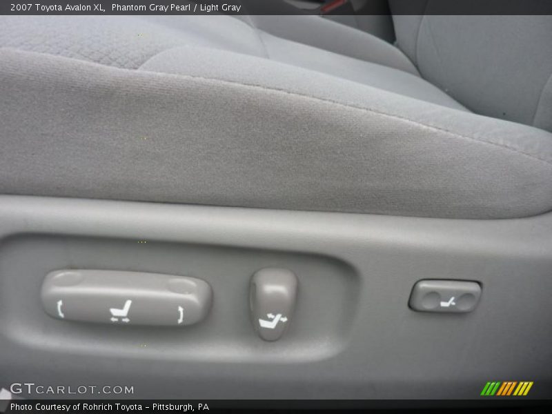 Phantom Gray Pearl / Light Gray 2007 Toyota Avalon XL