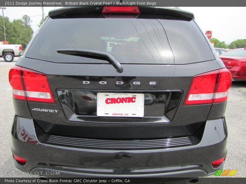 Brilliant Black Crystal Pearl / Black/Light Frost Beige 2011 Dodge Journey Mainstreet