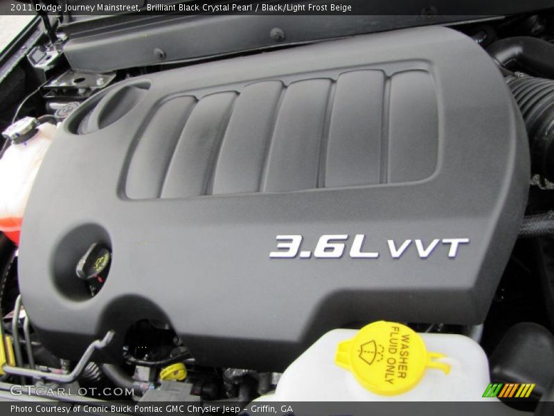 Brilliant Black Crystal Pearl / Black/Light Frost Beige 2011 Dodge Journey Mainstreet