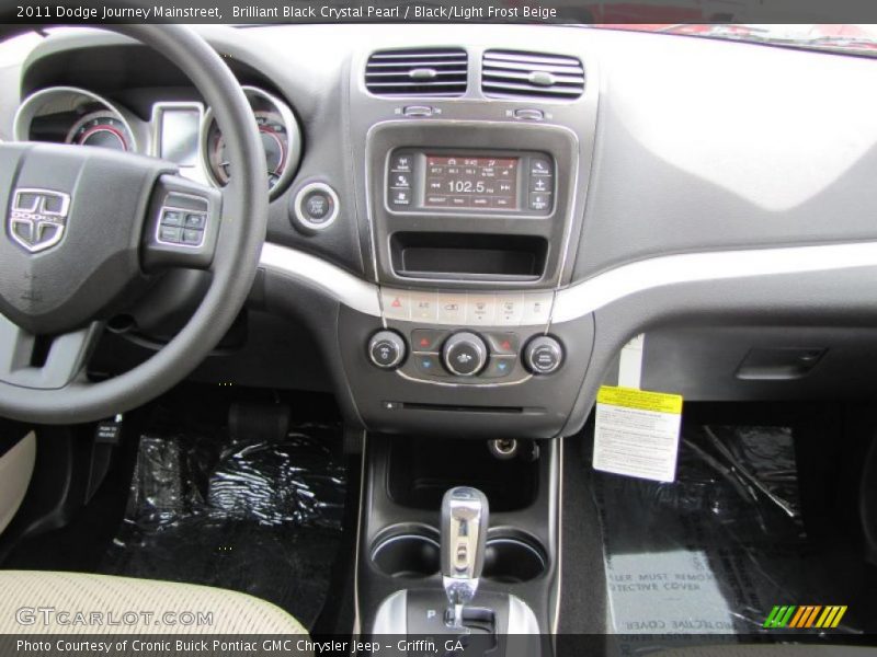 Brilliant Black Crystal Pearl / Black/Light Frost Beige 2011 Dodge Journey Mainstreet