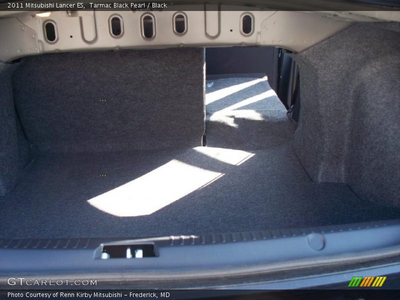 Tarmac Black Pearl / Black 2011 Mitsubishi Lancer ES