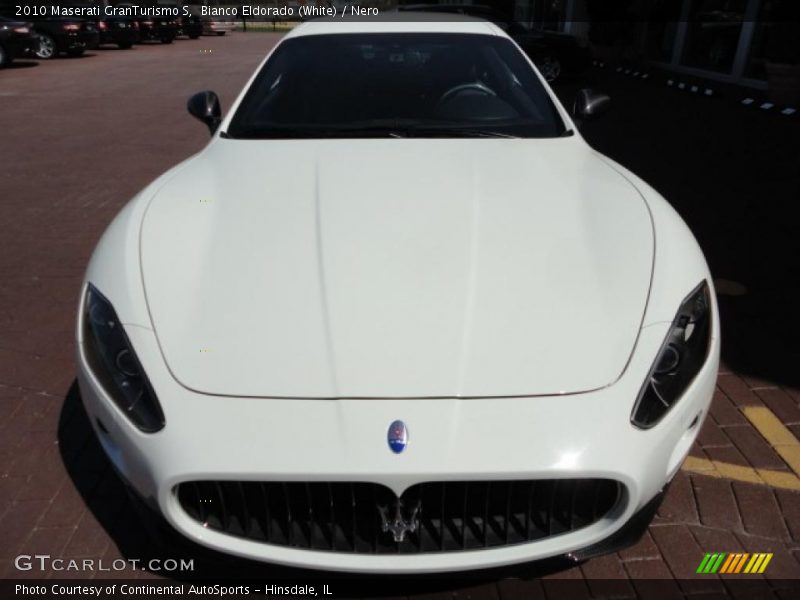 Bianco Eldorado (White) / Nero 2010 Maserati GranTurismo S