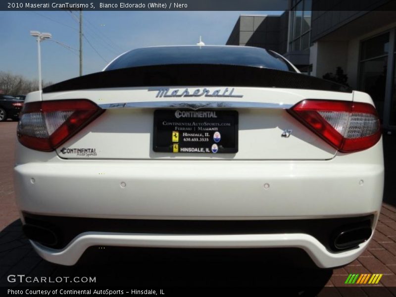 Bianco Eldorado (White) / Nero 2010 Maserati GranTurismo S