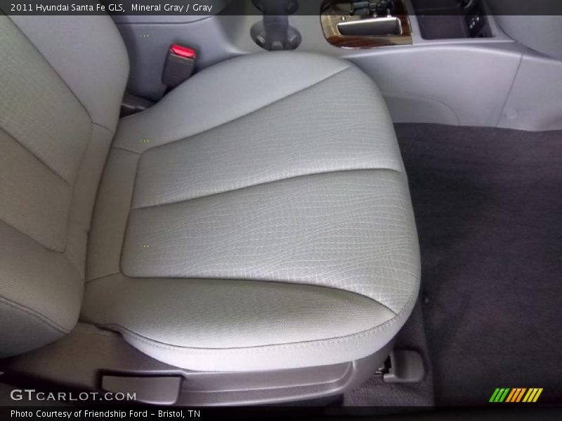Mineral Gray / Gray 2011 Hyundai Santa Fe GLS