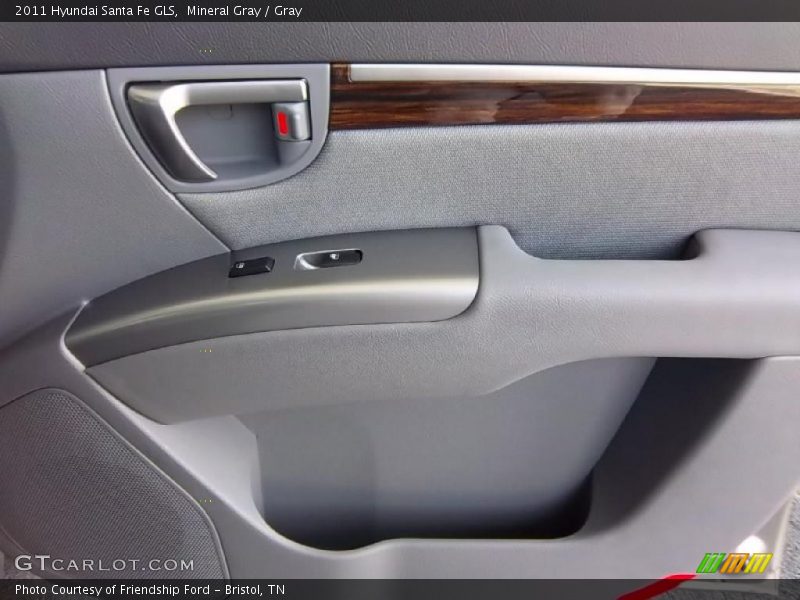 Mineral Gray / Gray 2011 Hyundai Santa Fe GLS