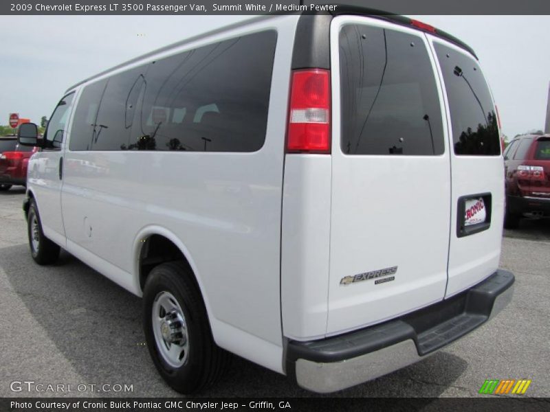 Summit White / Medium Pewter 2009 Chevrolet Express LT 3500 Passenger Van
