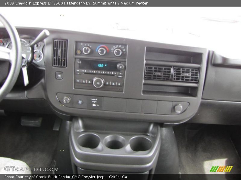 Summit White / Medium Pewter 2009 Chevrolet Express LT 3500 Passenger Van