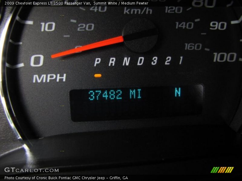 Summit White / Medium Pewter 2009 Chevrolet Express LT 3500 Passenger Van