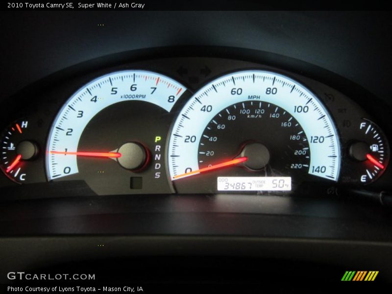 Super White / Ash Gray 2010 Toyota Camry SE