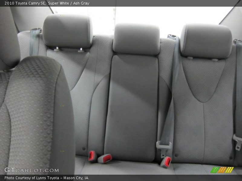 Super White / Ash Gray 2010 Toyota Camry SE