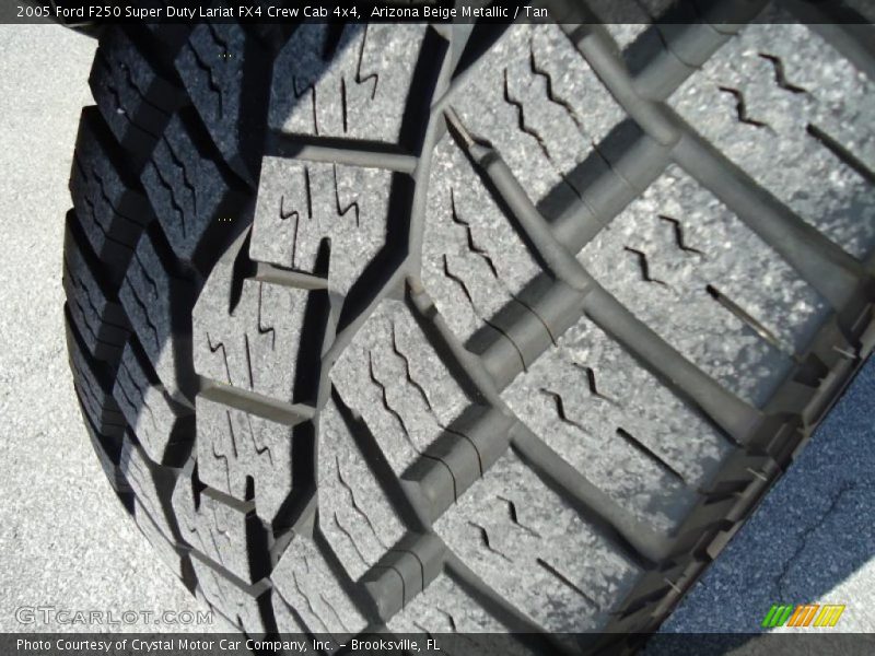 Arizona Beige Metallic / Tan 2005 Ford F250 Super Duty Lariat FX4 Crew Cab 4x4