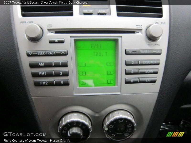 Silver Streak Mica / Dark Charcoal 2007 Toyota Yaris Sedan