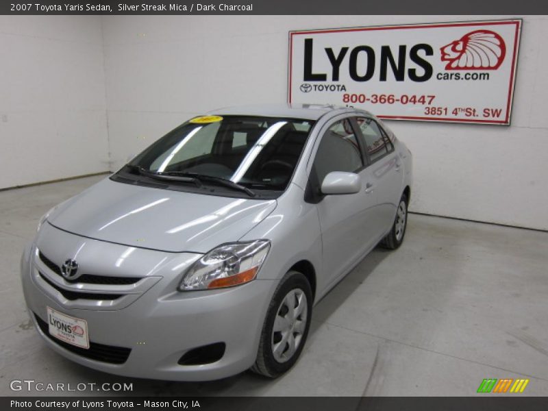 Silver Streak Mica / Dark Charcoal 2007 Toyota Yaris Sedan