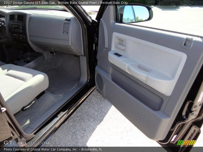 Brilliant Black Crystal Pearl / Medium Slate Gray 2007 Dodge Dakota SXT Club Cab
