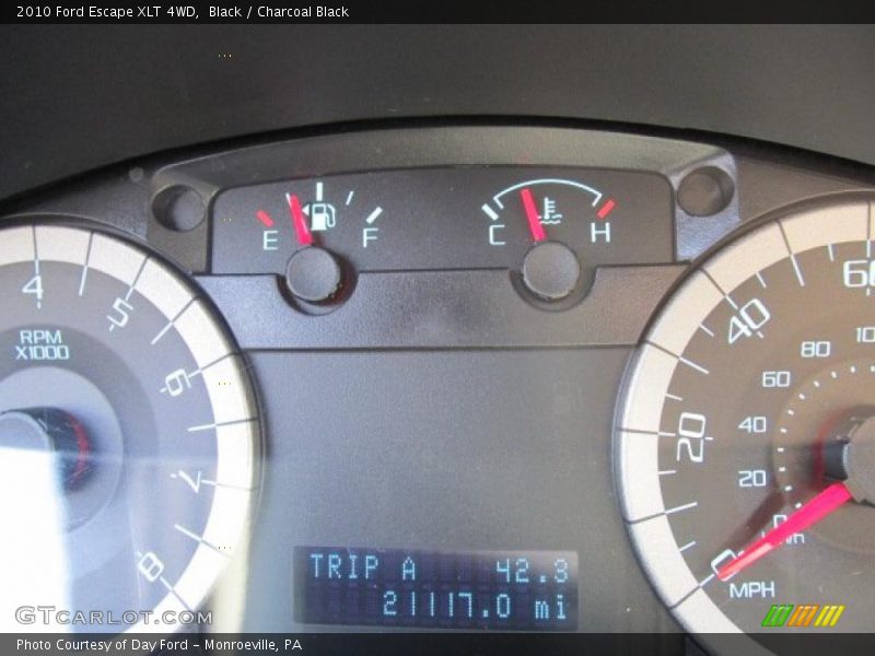 Black / Charcoal Black 2010 Ford Escape XLT 4WD