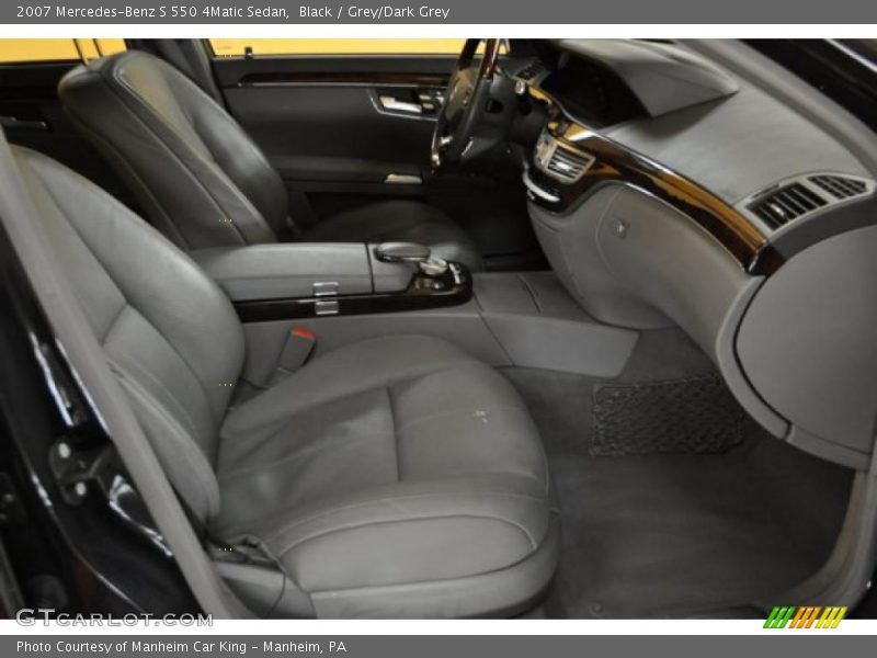 Black / Grey/Dark Grey 2007 Mercedes-Benz S 550 4Matic Sedan