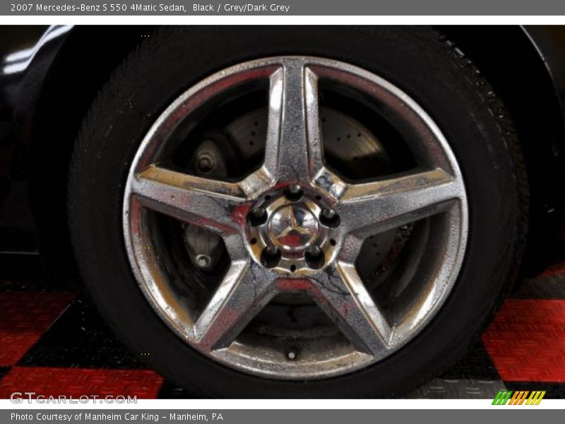 Black / Grey/Dark Grey 2007 Mercedes-Benz S 550 4Matic Sedan