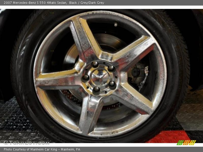 Black / Grey/Dark Grey 2007 Mercedes-Benz S 550 4Matic Sedan