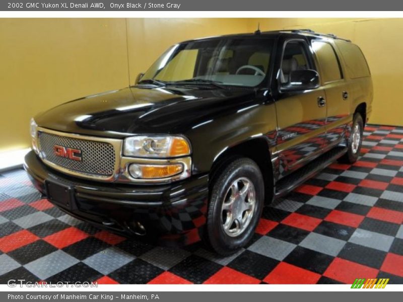 Onyx Black / Stone Gray 2002 GMC Yukon XL Denali AWD