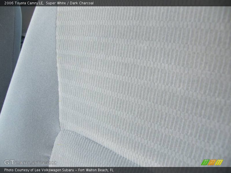 Super White / Dark Charcoal 2006 Toyota Camry LE