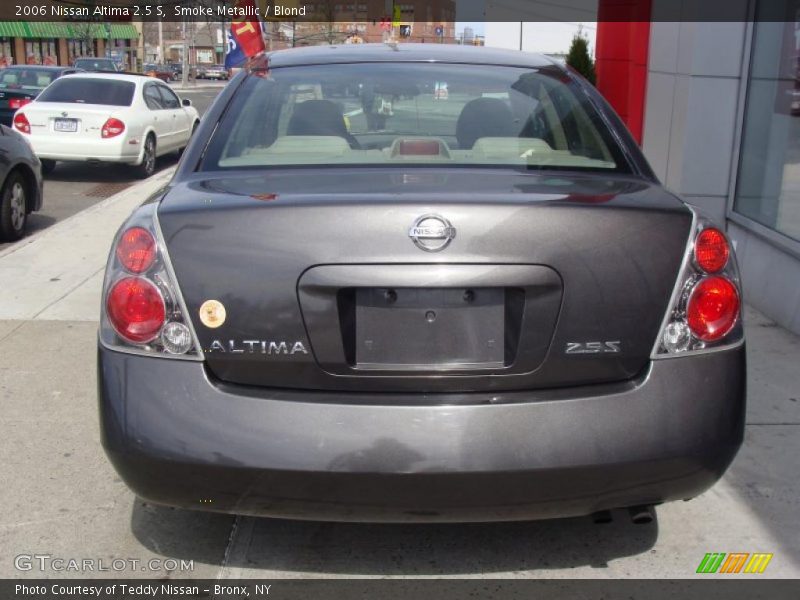 Smoke Metallic / Blond 2006 Nissan Altima 2.5 S