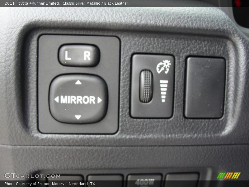 Classic Silver Metallic / Black Leather 2011 Toyota 4Runner Limited