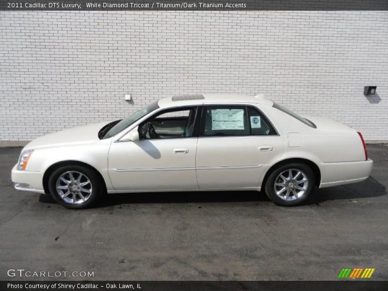 White Diamond Tricoat / Titanium/Dark Titanium Accents 2011 Cadillac DTS Luxury
