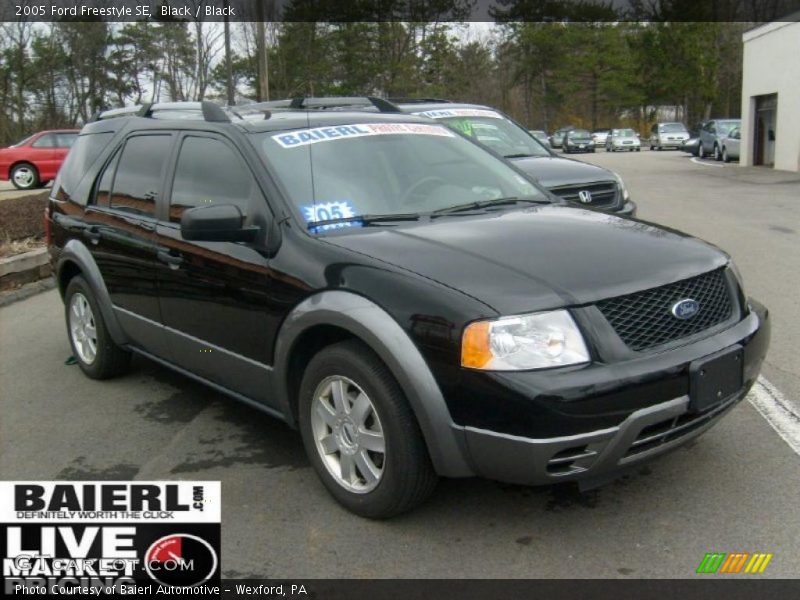 Black / Black 2005 Ford Freestyle SE