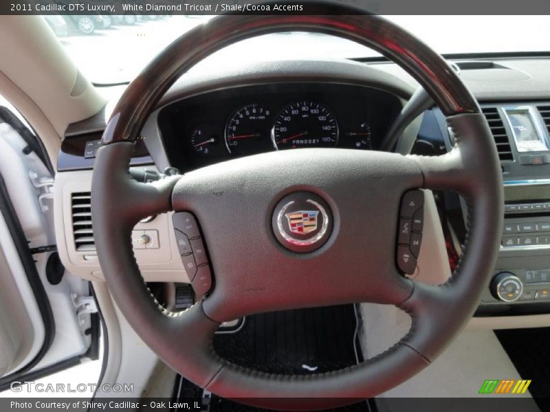 White Diamond Tricoat / Shale/Cocoa Accents 2011 Cadillac DTS Luxury