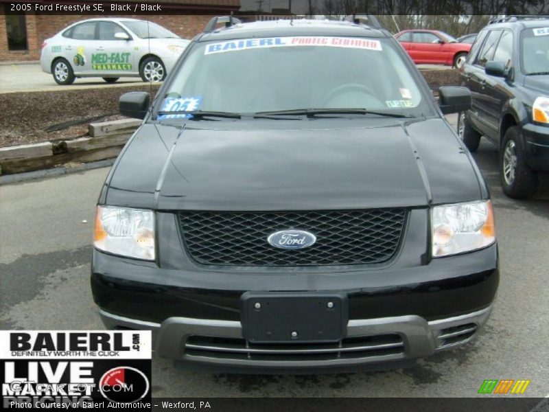 Black / Black 2005 Ford Freestyle SE