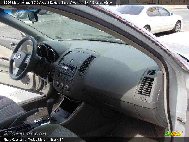 Sheer Silver Metallic / Charcoal/Gray 2006 Nissan Altima 2.5 S Special Edition