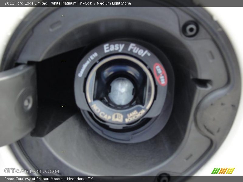 White Platinum Tri-Coat / Medium Light Stone 2011 Ford Edge Limited