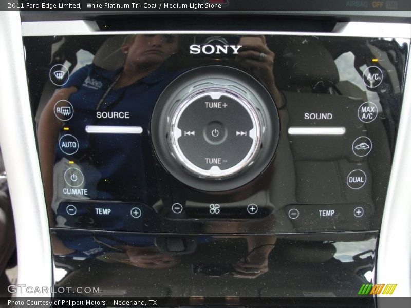 White Platinum Tri-Coat / Medium Light Stone 2011 Ford Edge Limited