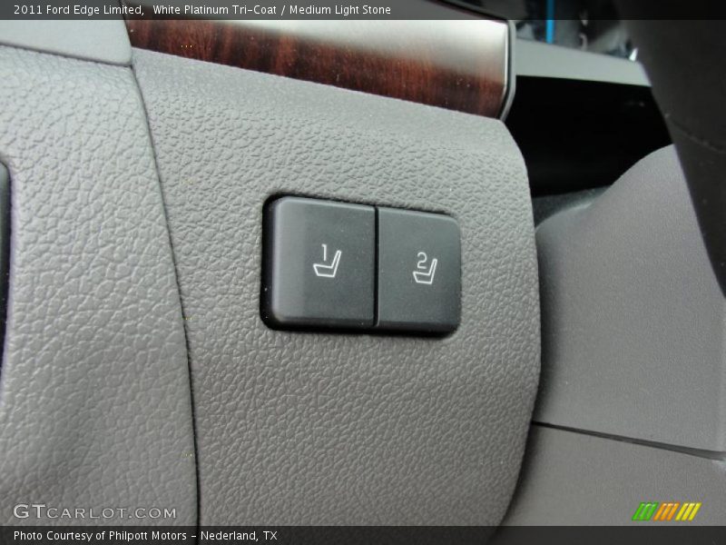 White Platinum Tri-Coat / Medium Light Stone 2011 Ford Edge Limited