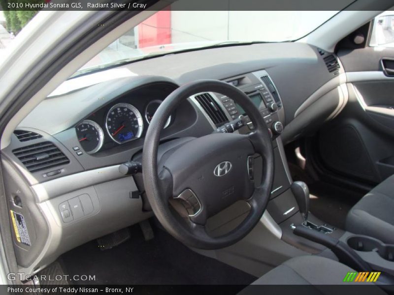 Radiant Silver / Gray 2010 Hyundai Sonata GLS