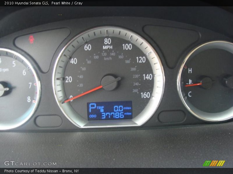Pearl White / Gray 2010 Hyundai Sonata GLS