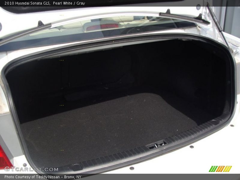 Pearl White / Gray 2010 Hyundai Sonata GLS