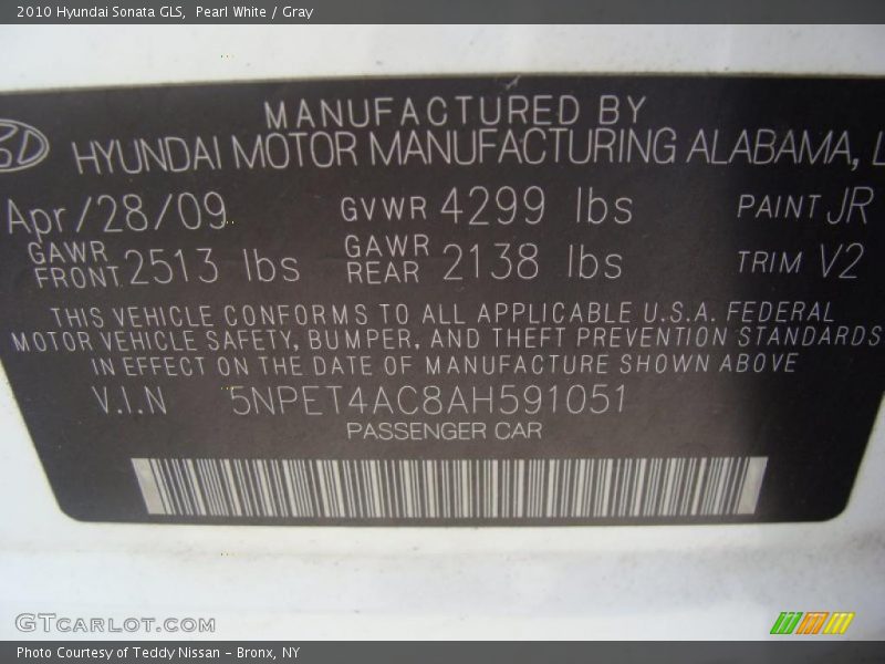 Pearl White / Gray 2010 Hyundai Sonata GLS