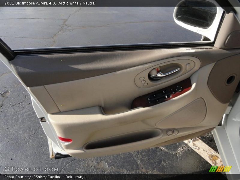 Arctic White / Neutral 2001 Oldsmobile Aurora 4.0