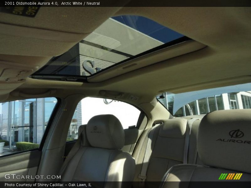 Arctic White / Neutral 2001 Oldsmobile Aurora 4.0