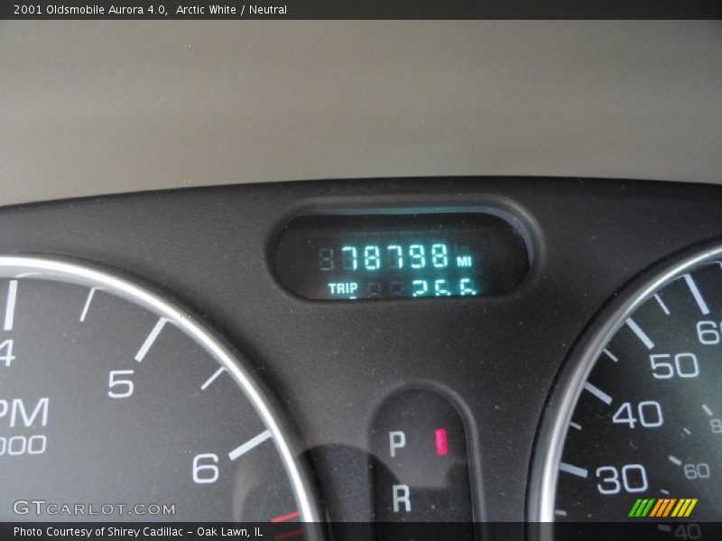 Arctic White / Neutral 2001 Oldsmobile Aurora 4.0
