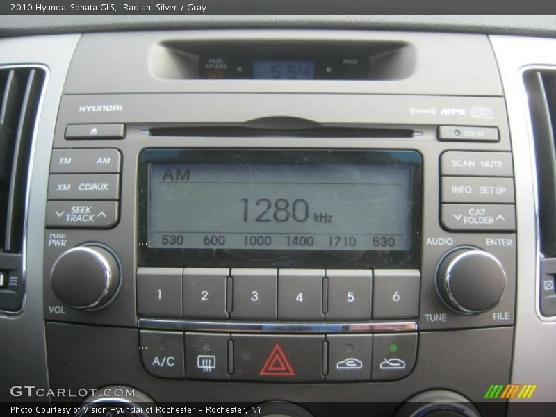 Radiant Silver / Gray 2010 Hyundai Sonata GLS