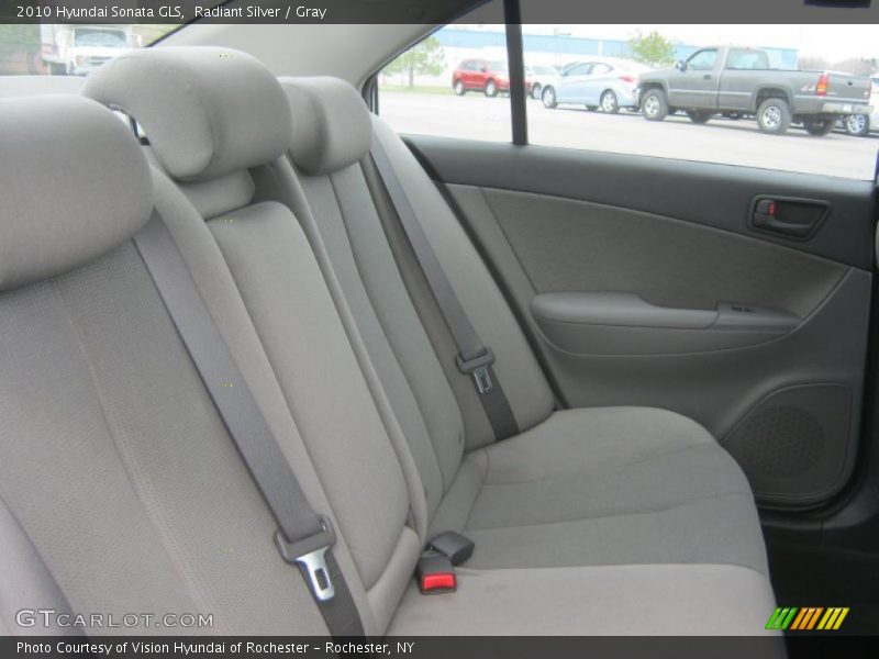 Radiant Silver / Gray 2010 Hyundai Sonata GLS