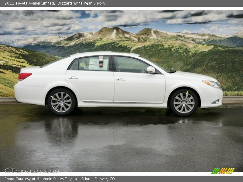 Blizzard White Pearl / Ivory 2011 Toyota Avalon Limited